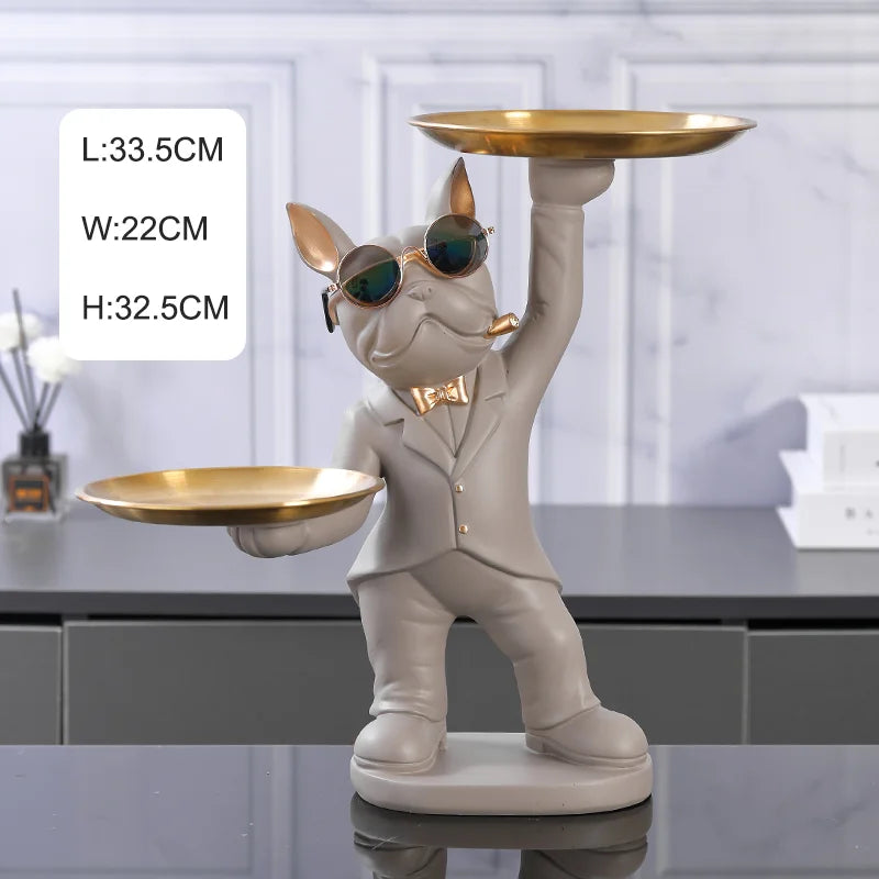 Bulldog debout avec plateaux