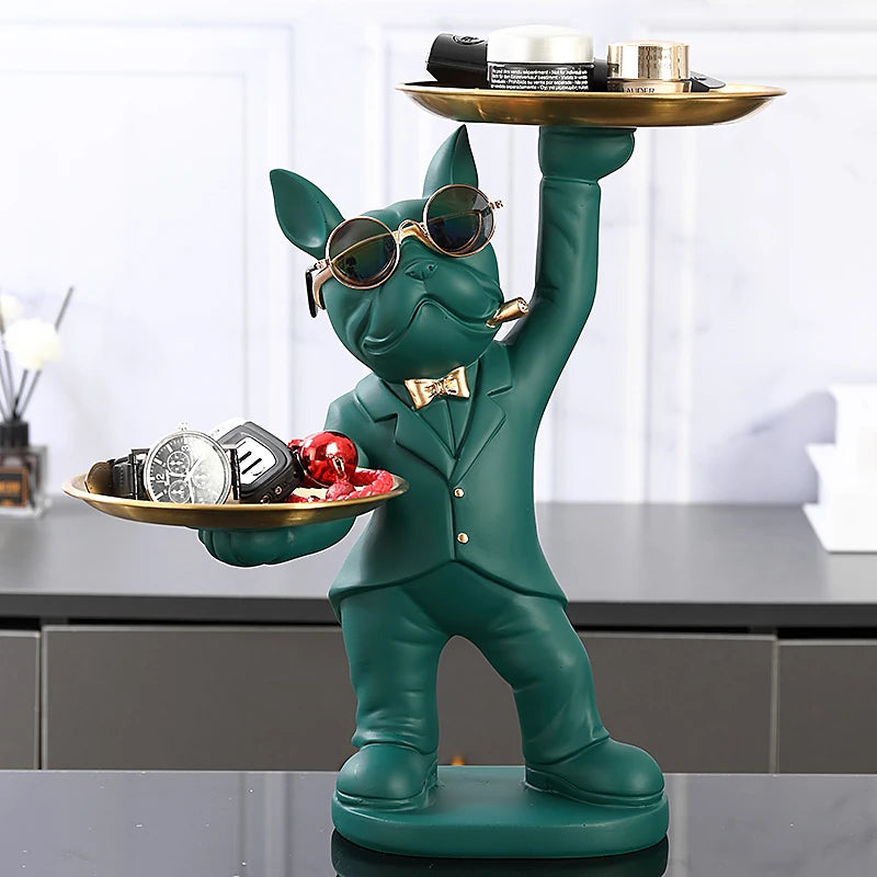 Bulldog debout avec plateaux