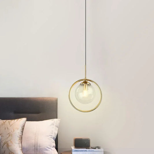 Lampe suspendue en forme de boule de verre