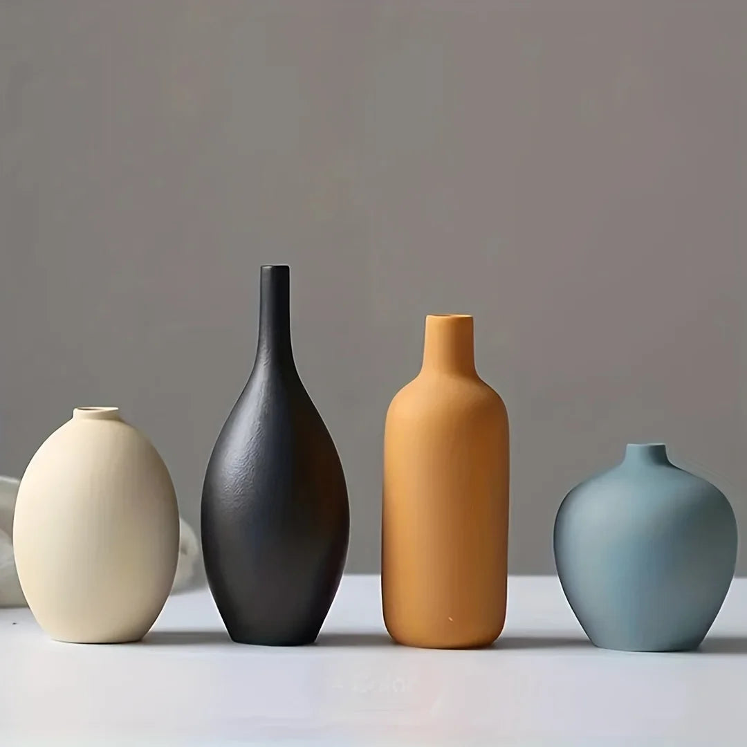 Lot de 4 vases en céramique colorés