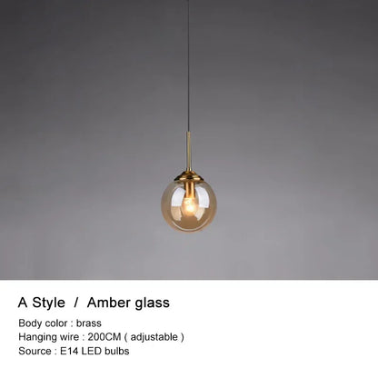 Lampe suspendue en forme de boule de verre