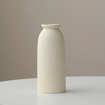 Vase en céramique minimaliste