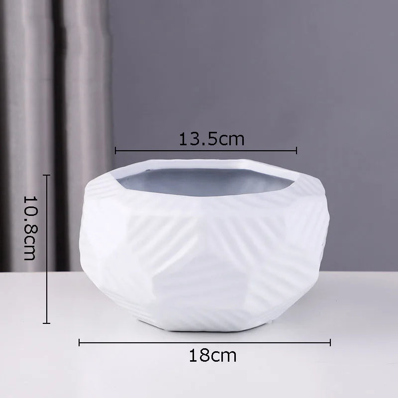 Vase compact minimaliste en céramique