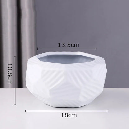 Vase compact minimaliste en céramique